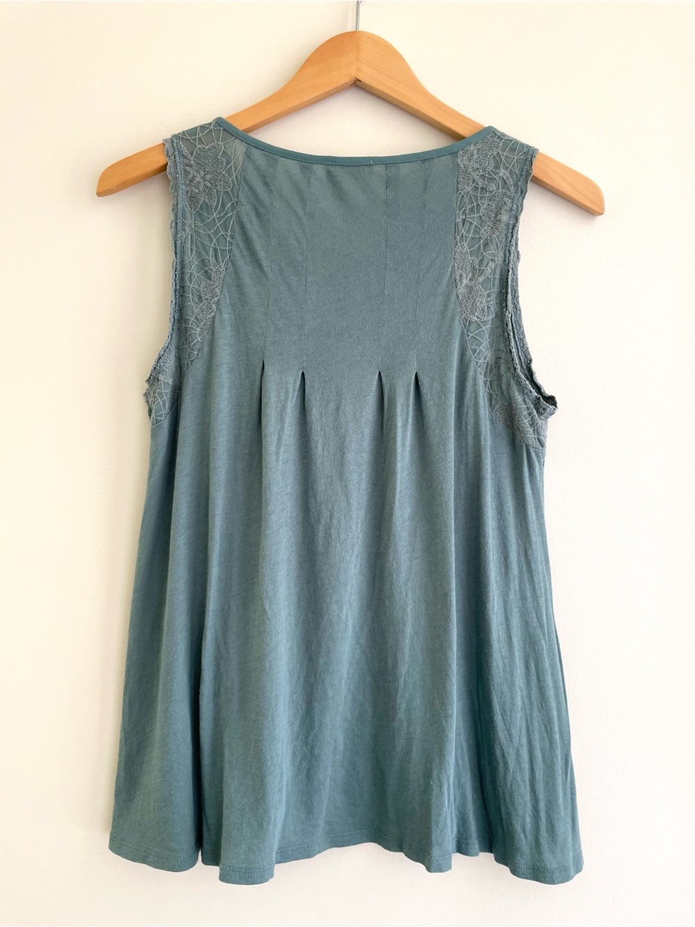 Meadow Rue Anthropologie Dusty Blue Lace-Trim Tank Top - Picture 2 of 5